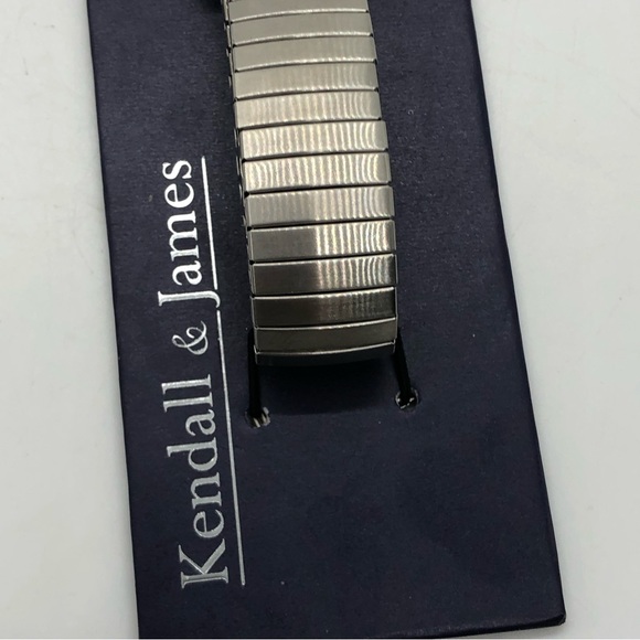 Kendall & James Stretch Band Watch unisex Cuff Band Silver Tone - Picture 3 of 13